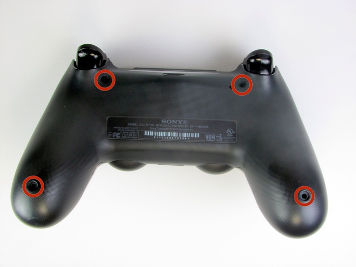 Como trocar bateria DualShock 4 passo 1