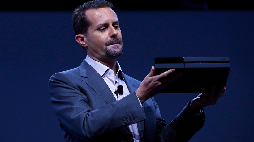 PS4K é oficializado pela Sony, mas não estará na E3 1 Andrew House apresenta o Playsatation 4 em evento da Sony.