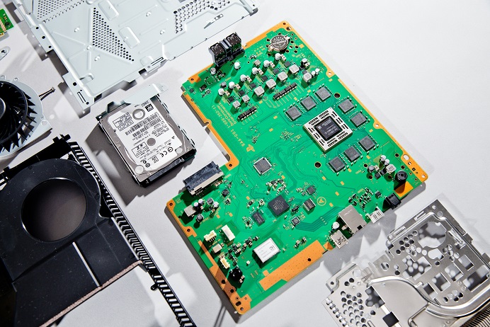 Curiosidade: O que tem dentro de um PlayStation 4? 4 playstation-4-pcb